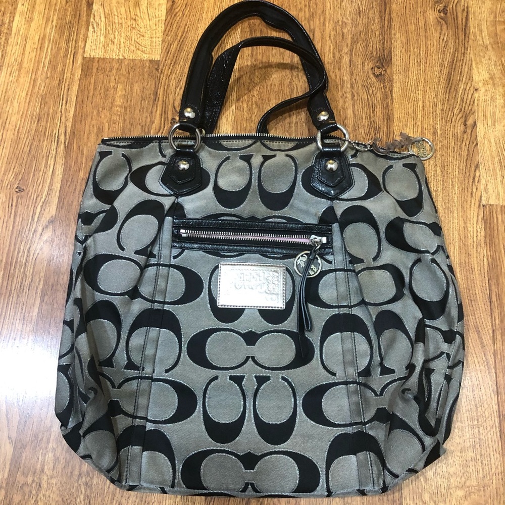 Coach shoulder purse